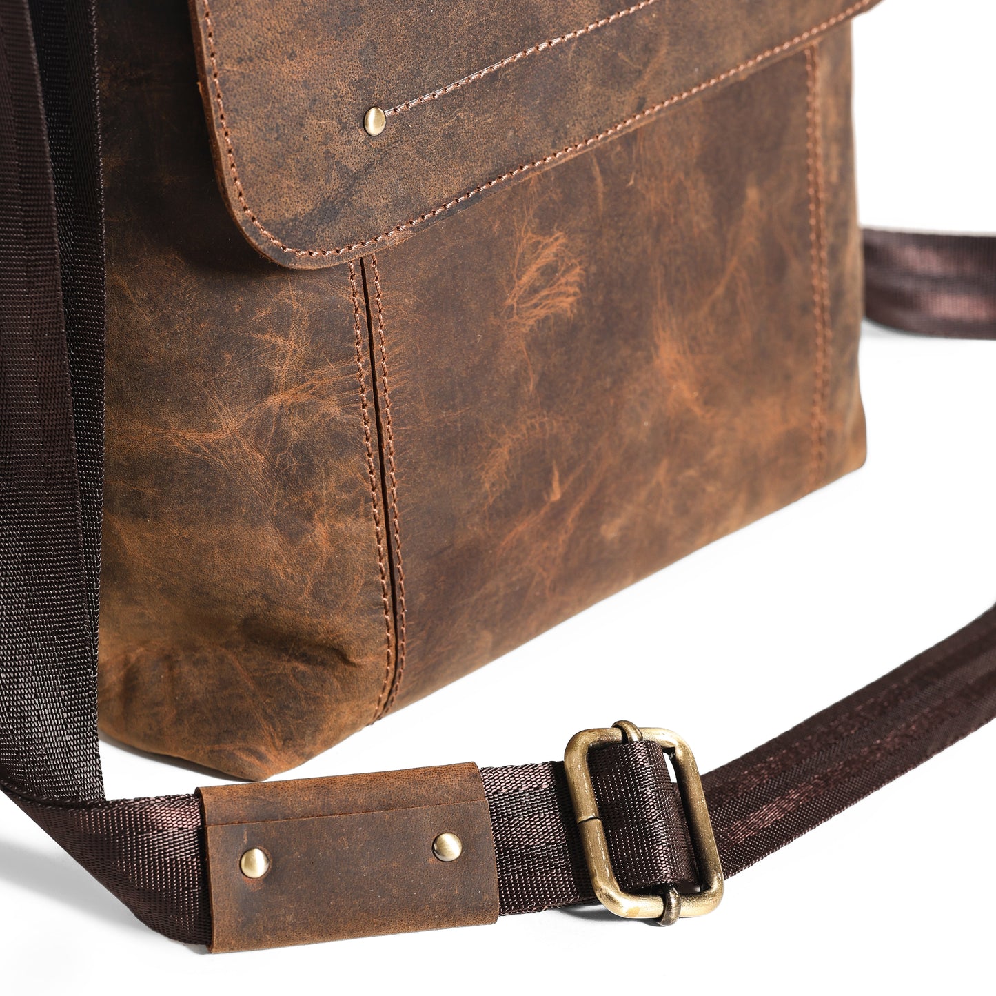 Classic Brown Leather Sling Bag | Bee Bonafide